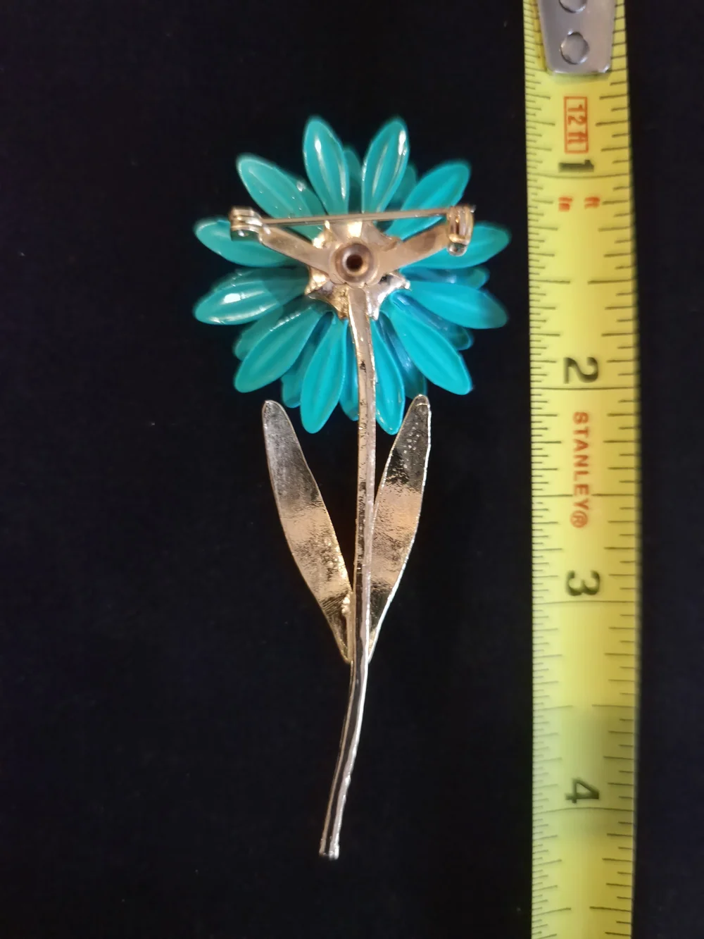VTG Turquoise Floral Enamel Brooch with Gold Leaves & Purple Center 70's